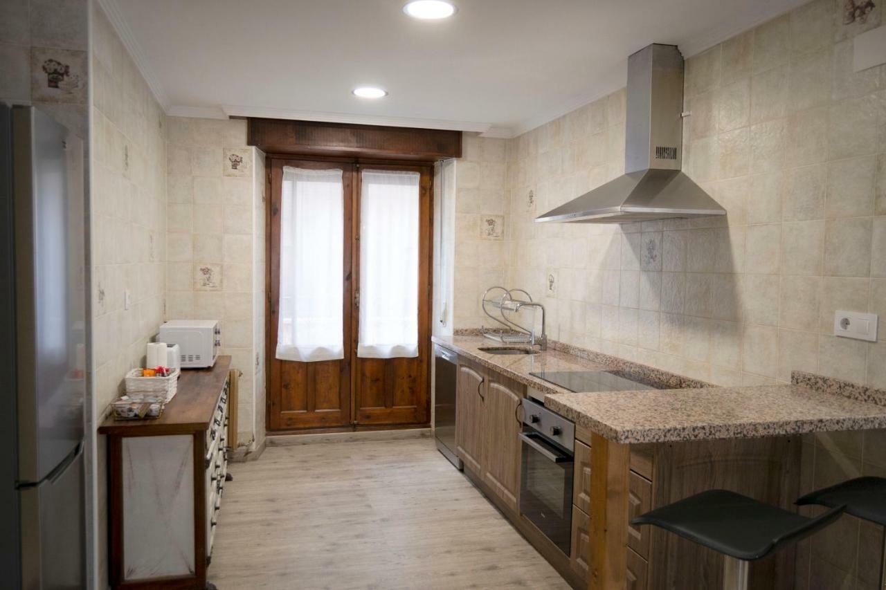 Tres Puentes Anguiano Apartamentos Y Hostal 外观 照片