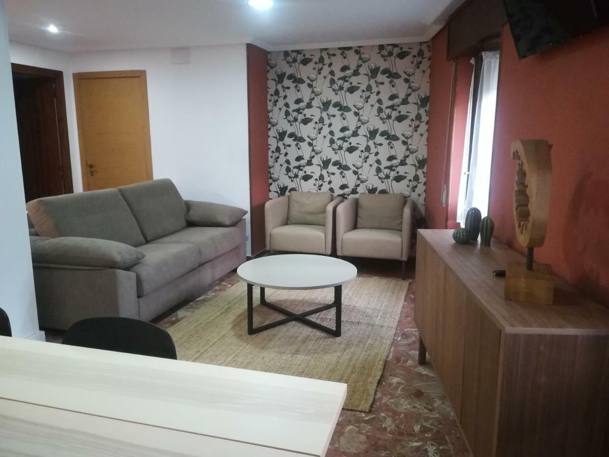 Tres Puentes Anguiano Apartamentos Y Hostal 外观 照片