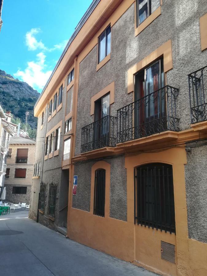 Tres Puentes Anguiano Apartamentos Y Hostal 外观 照片